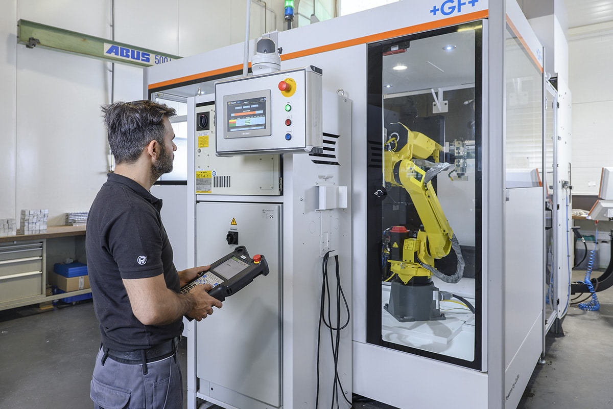 HSieben Maschinentechnik - Human Perception Automized Perfection - Kompetenzen Robotized Perfection moderne Automatisation Automatisierung